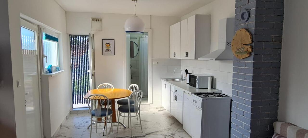 Apartmani Centar Seline Paklenica Bagian luar foto